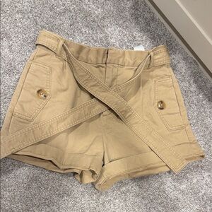 Banana Republic Khaki Tie-Belt chino Shorts